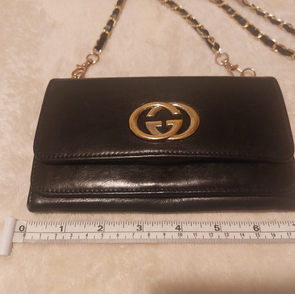Gucci Wallet on Chain - Picture 3 of 13